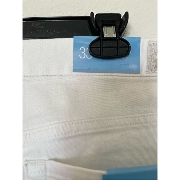 7 For All Mankind Women's Kimmie Crop Jeans White NEW - Picture 10 of 10